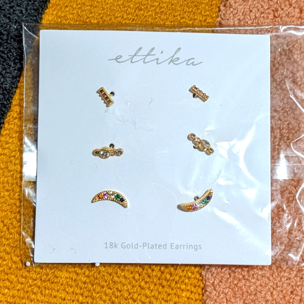 CELESTIAL RAINBOW CRYSTAL & 18K GOLD PLATED STUD SET